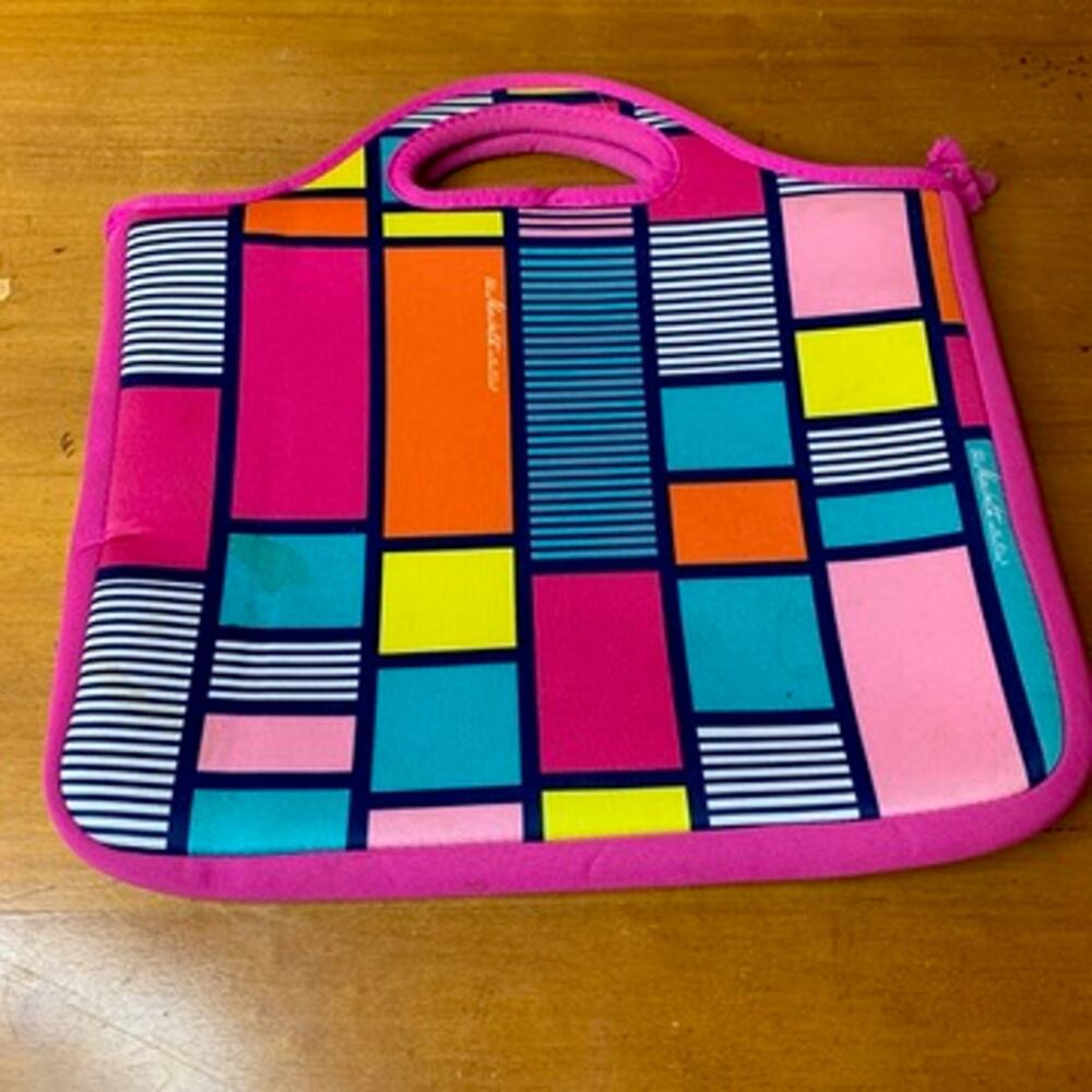 Macbeth Collection Insulated Lunch Tote‎ Bag Geometric Pink
